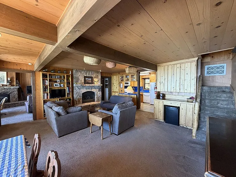 4780 W Lake Blvd — Photo 4