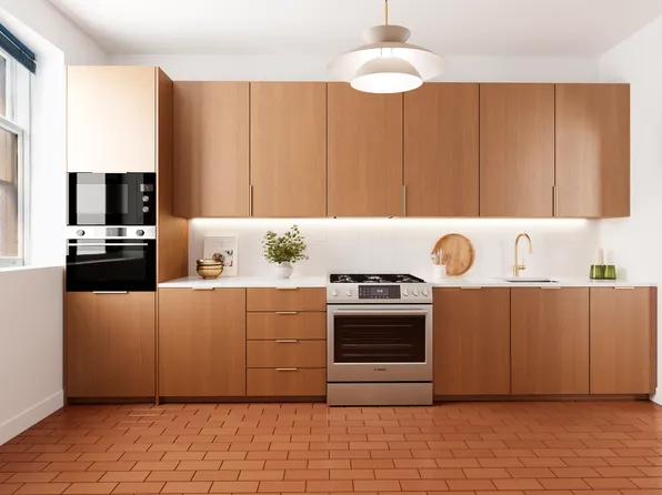 380 Riverside Drive image 12 of 17