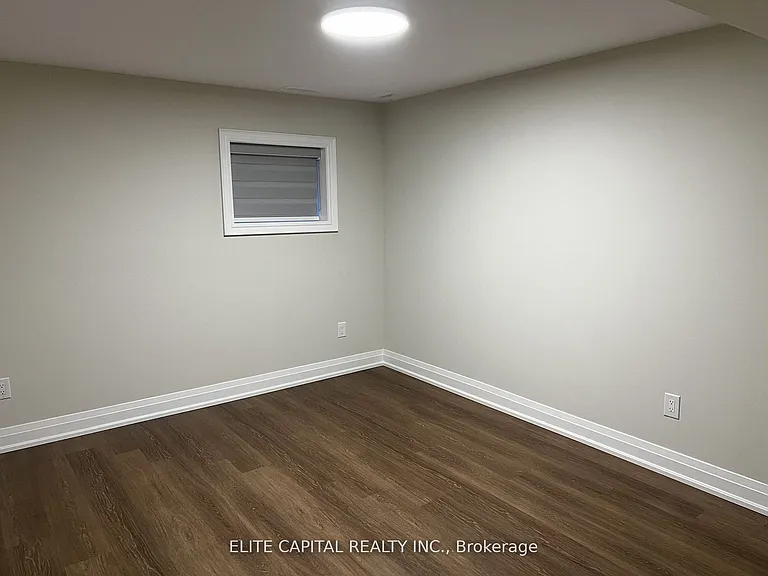 67 Hutcherson Sq — Photo 14