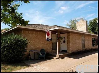 3029 Medina St, Irving, TX 75061