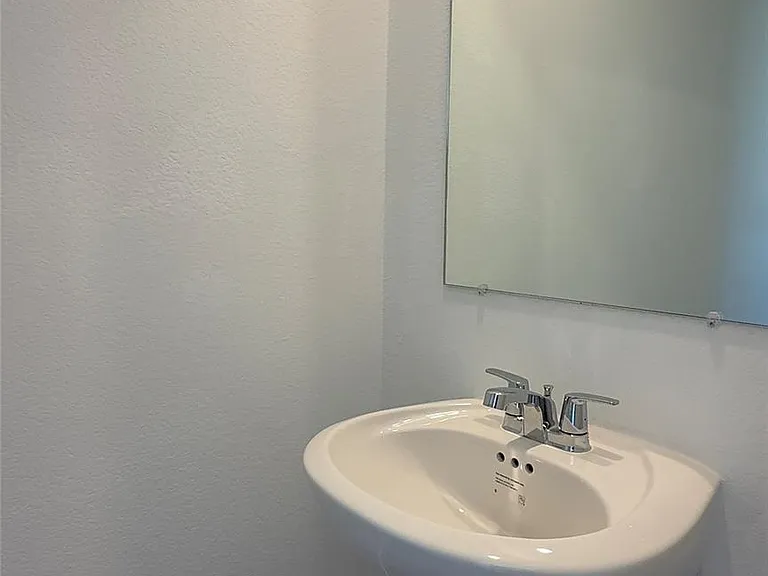 331 Parkin Ct — Photo 17