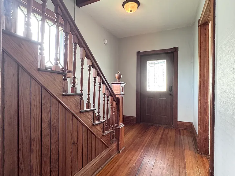 108 N Main St — Photo 5