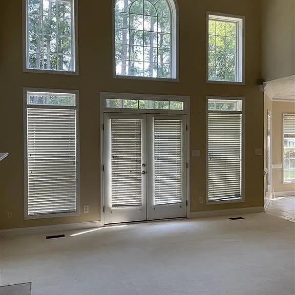 4200 Ferncreek Dr — Photo 8