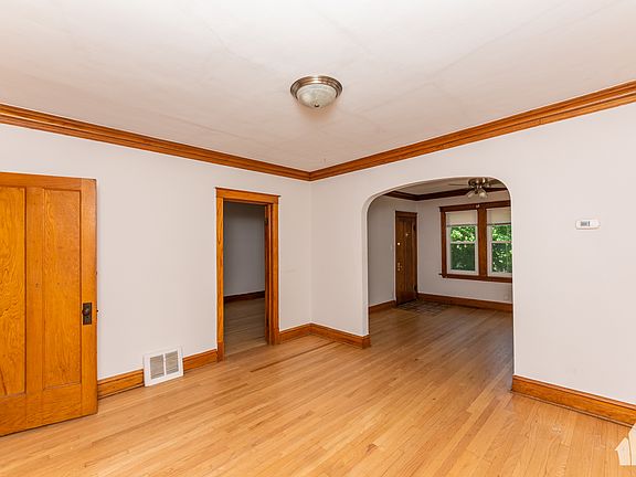 5th image of 5051 W Argyle St APT 2