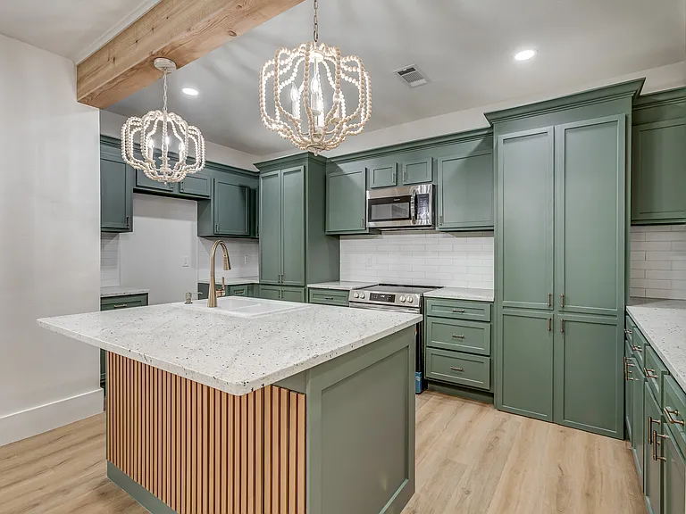 1723 W Park Pl — Photo 18