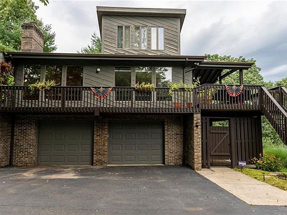 2nd image of 1117 Woodhill Dr