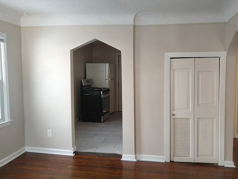 13972 Marshall Ave — Photo 2