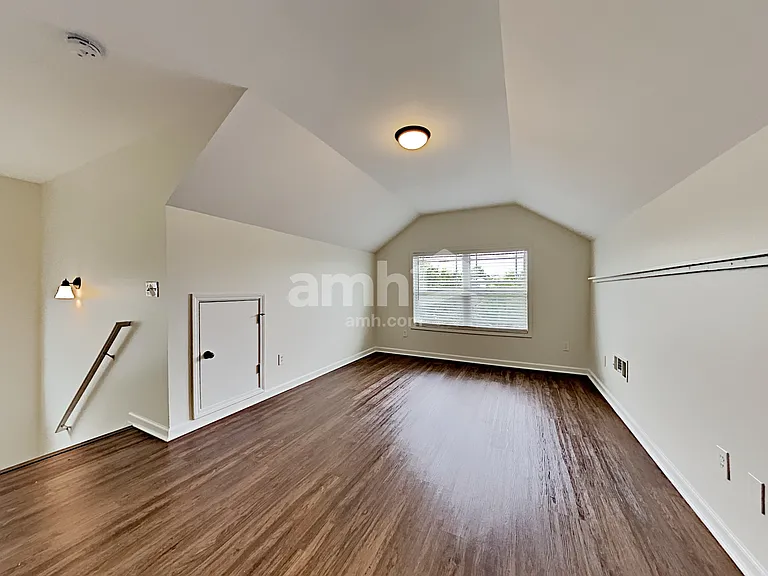 826 Durham Ct — Photo 22
