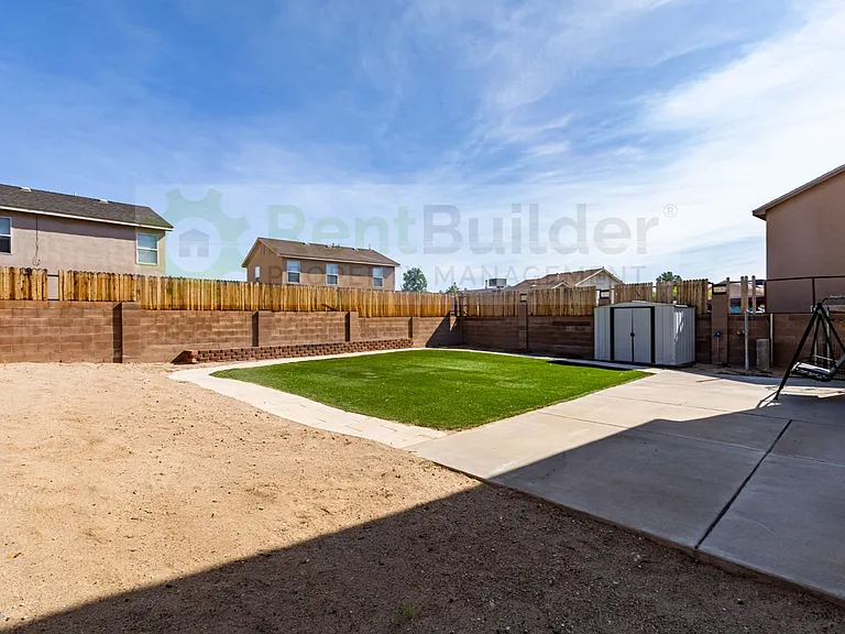 8309 Crimson Ave NE — Photo 24
