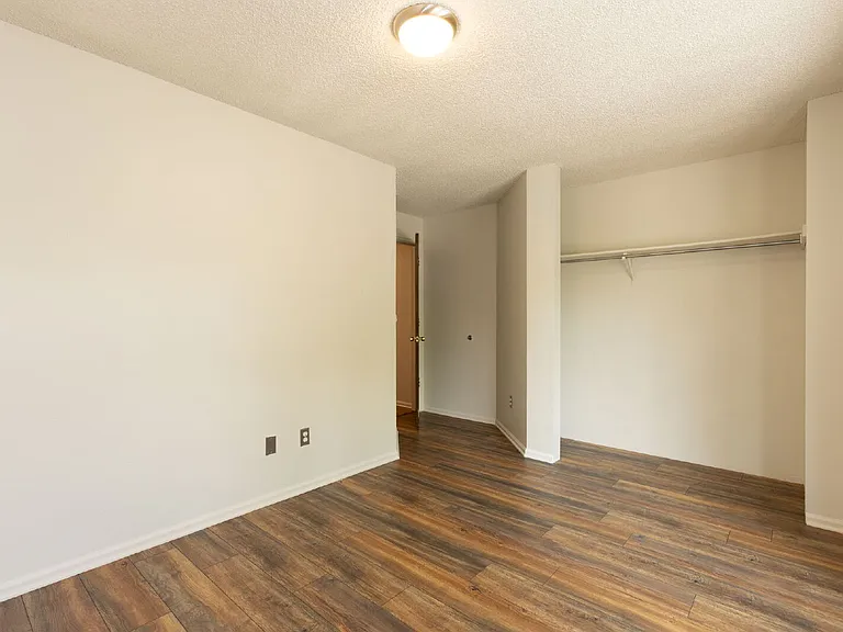 1610 Ervine Ave — Photo 20