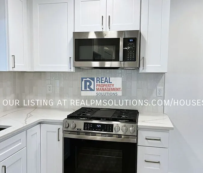 583 NE 113th Ave #B — Photo 6