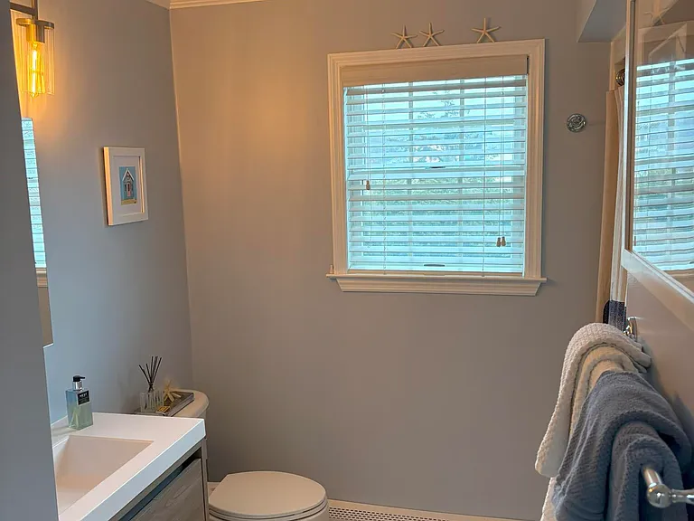 711 Mount Pl — Photo 35