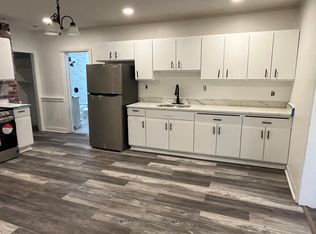 56 Nottingham St, Lowell, MA 01851