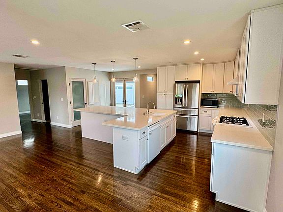 5th image of 1512 Manzanita Ln