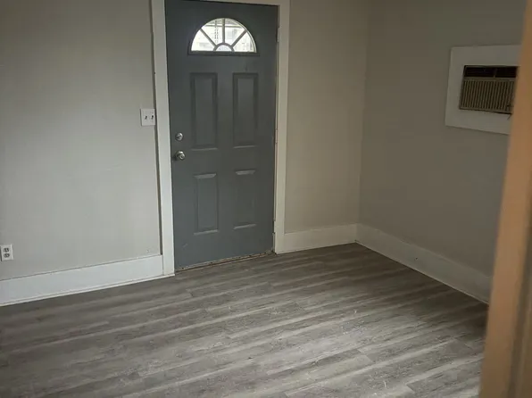 499 S Detroit St, Xenia, OH 45385