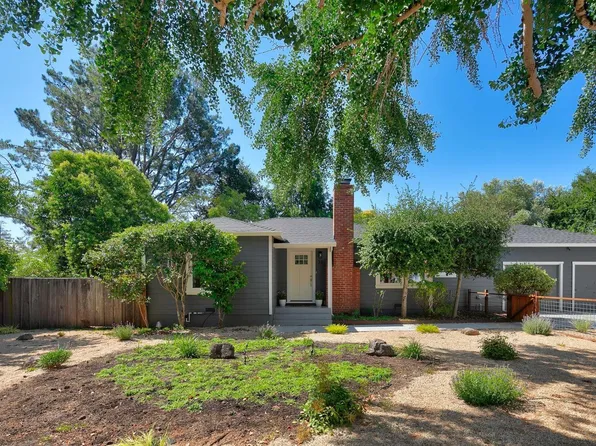 33 Los Alondras Court, Novato, CA 94947