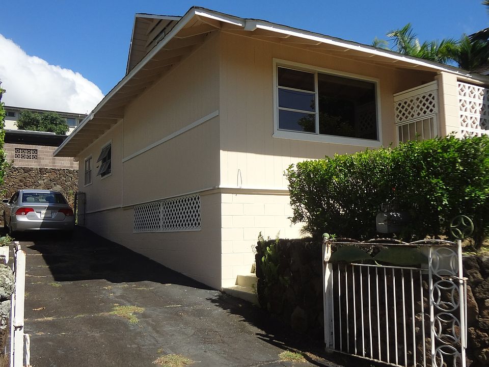 2nd image of 1352 Nehoa St