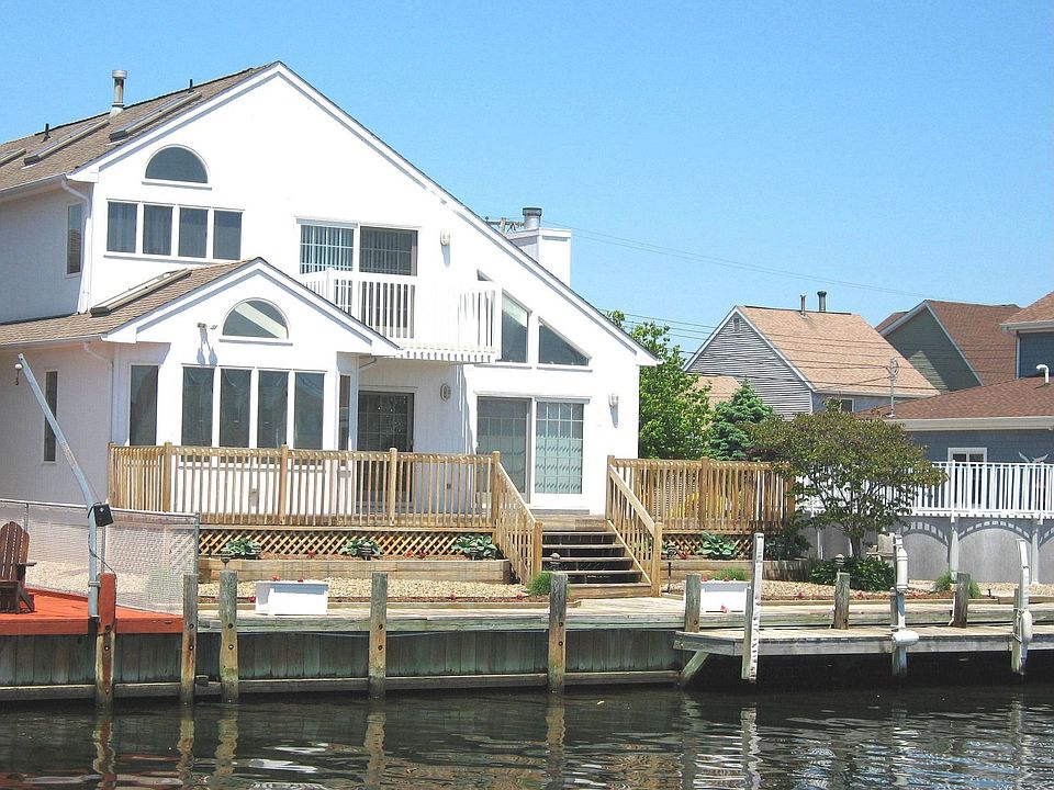 75' of Bulkhead with dock