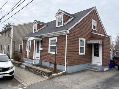 15 Bourne St, Bristol, RI, 02809