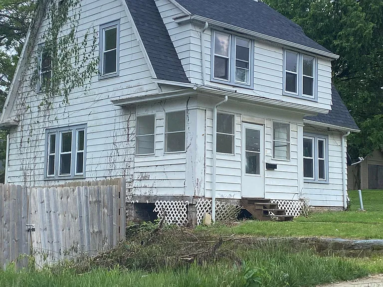 214 Atcheson Ave — Photo 3