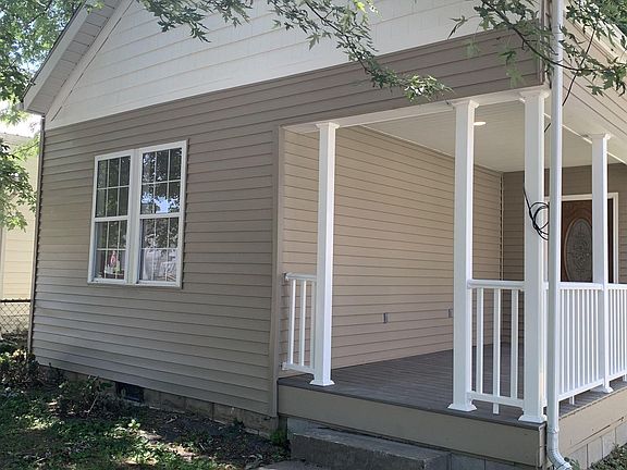 4th image of 1217 Henning Ave