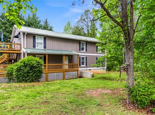 421 Wood Rd, Taylors, SC 29687