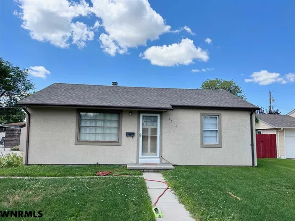 1514 Avenue L, Scottsbluff, NE 69361