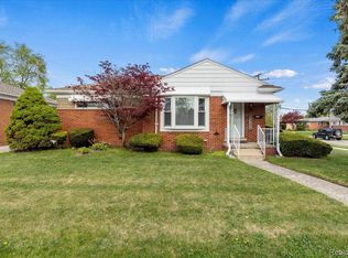 10024 Brady, Redford, MI 48239