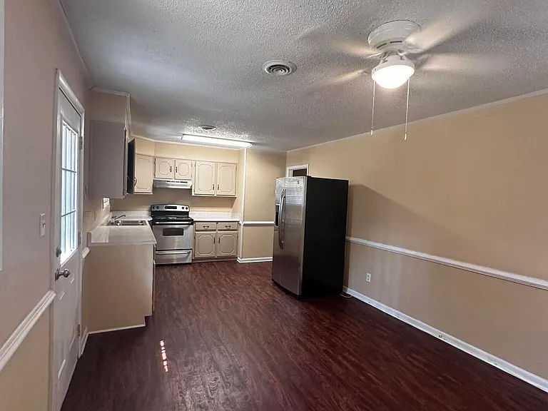 2377 Dublin Dr — Photo 6