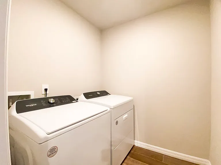 561 Legacy Loop — Photo 17