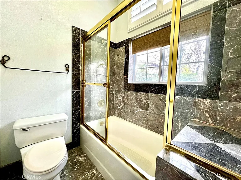 685 Bradbury Dr — Photo 12
