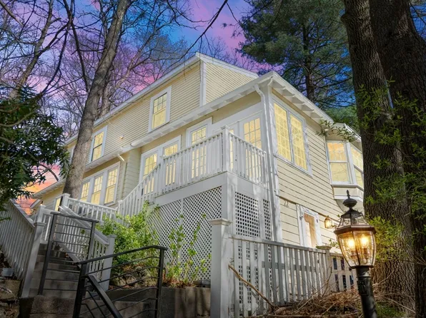 22 Fells Rd, Winchester, MA 01890