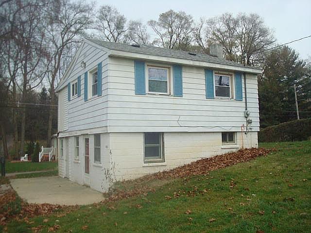 1st image of 66255 Lakeshore Dr