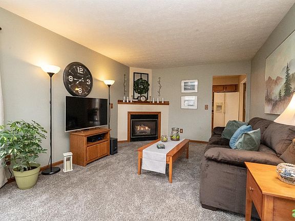3rd image of 3030 Apple Knoll Ln
