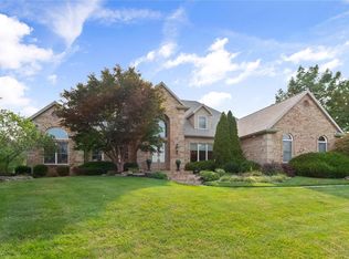 2004 Golf Course View Dr, Edwardsville, IL 62025