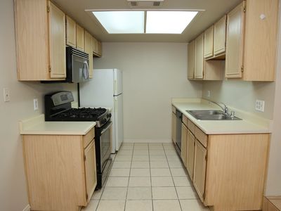 213 N Lamb Blvd UNIT B, Las Vegas, NV, 89110