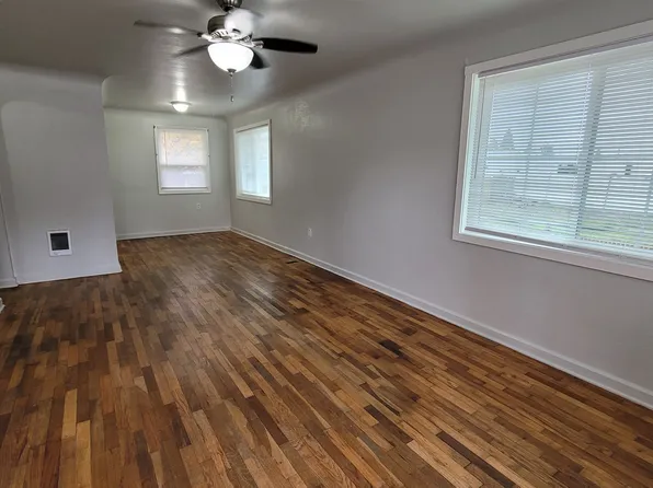 (undisclosed Address), Lebanon, OR 97355