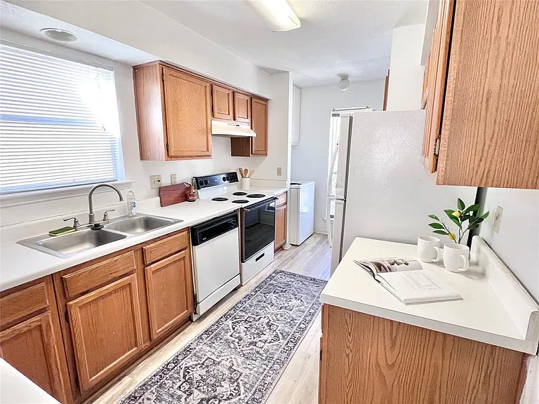 2450 Wickersham Ln #106 — Photo 5