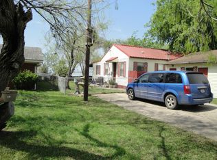 24821 Lakeview Cir, Mathis, TX 78368