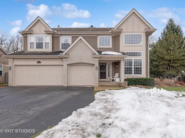 1581 Summerhill Ln, Cary, IL 60013