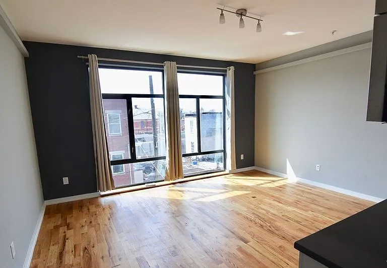 535 N Budd St #A2 — Photo 1