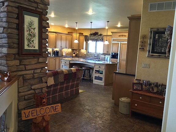 4th image of 4 Carnoustie Ct