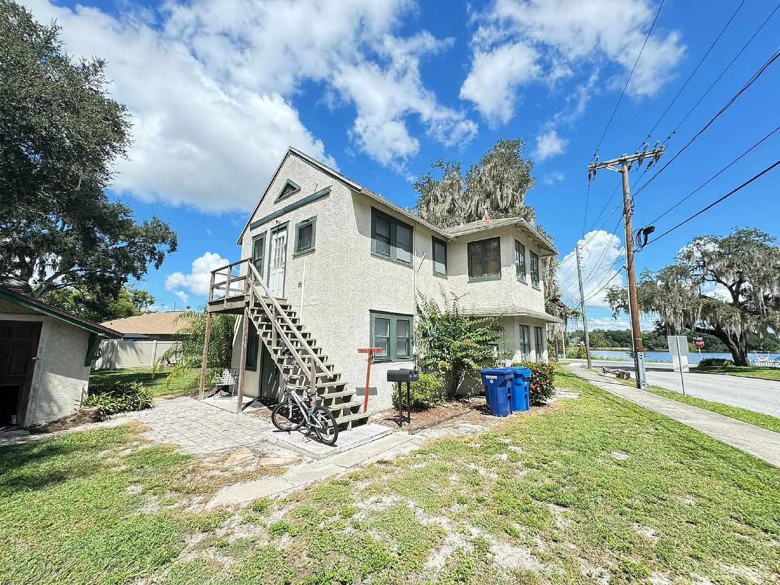 1 bed, 1.0 bath, 620 sqft, $945 — Photo 2