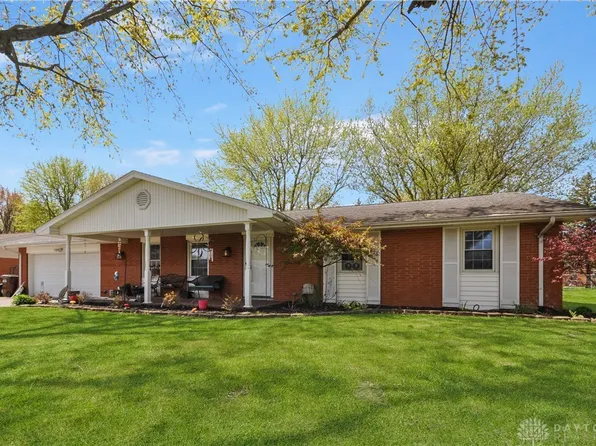 1180 Parkway Dr, Greenville, OH 45331