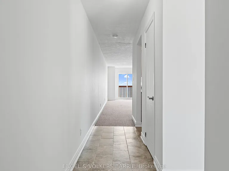43 Olive Cres #204 — Photo 6