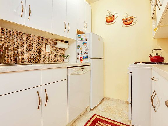 4th image of 34-41 85th St #6T