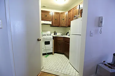 Rented by City Connections Realty