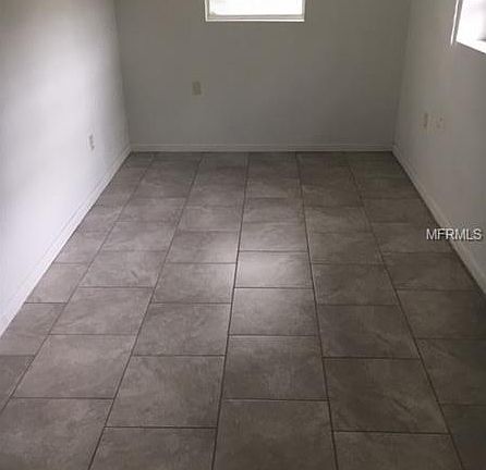 5th image of 215 W Pierce Ave
