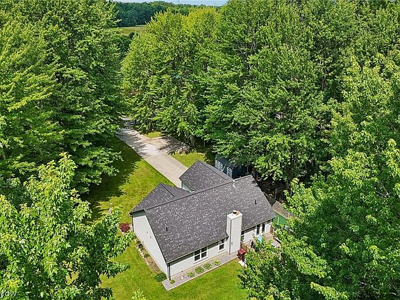 4th image of 3213 Bates Rd
