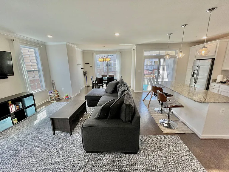 23257 Southdown Manor Ter #101 — Photo 8